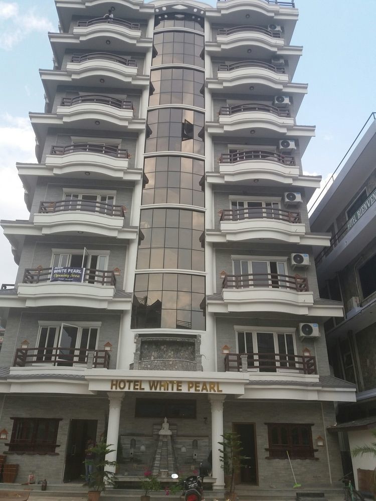 Hotel White Pearl Pokhara Exterior foto